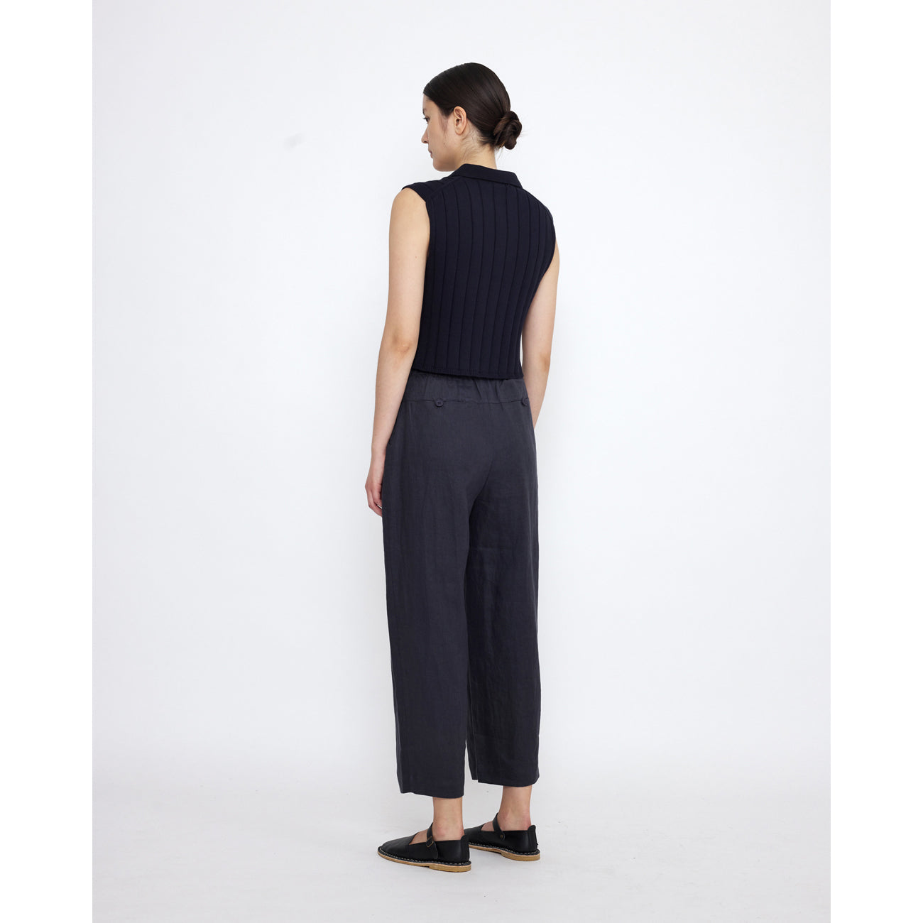 linen pleated trouser in charcoal blue