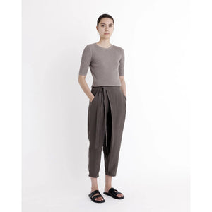 linen ainsley trouser in dark oak