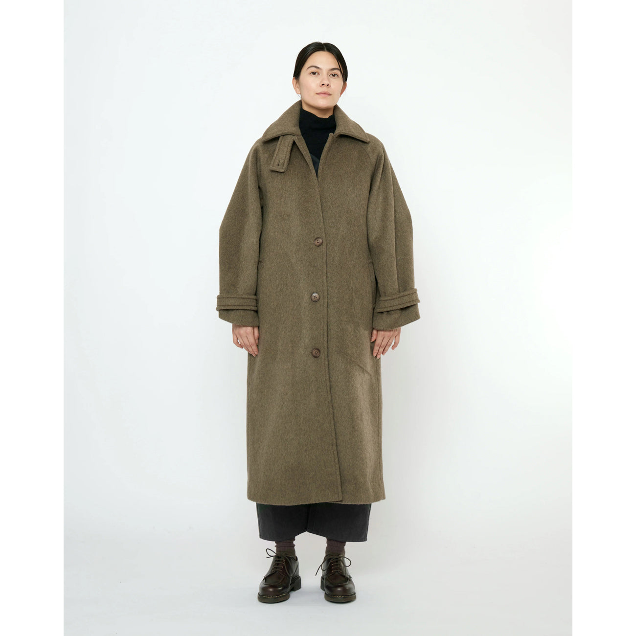balmacaan coat in olive gray