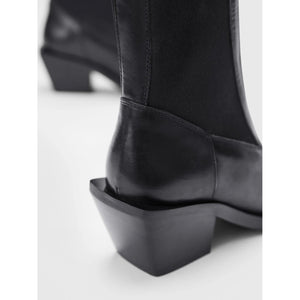 apollosa ankle boot in black