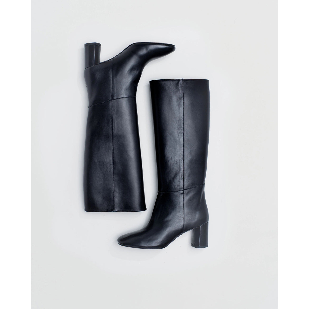 donna boot in black