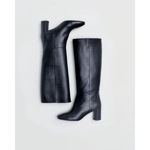 donna boot in black
