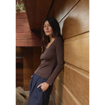 l/s scoop pointelle tee in walnut