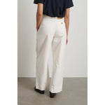 martin pleated chino in chalk white
