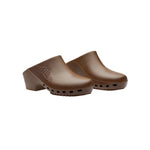 classic clog in brown