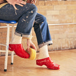 classic clog in red
