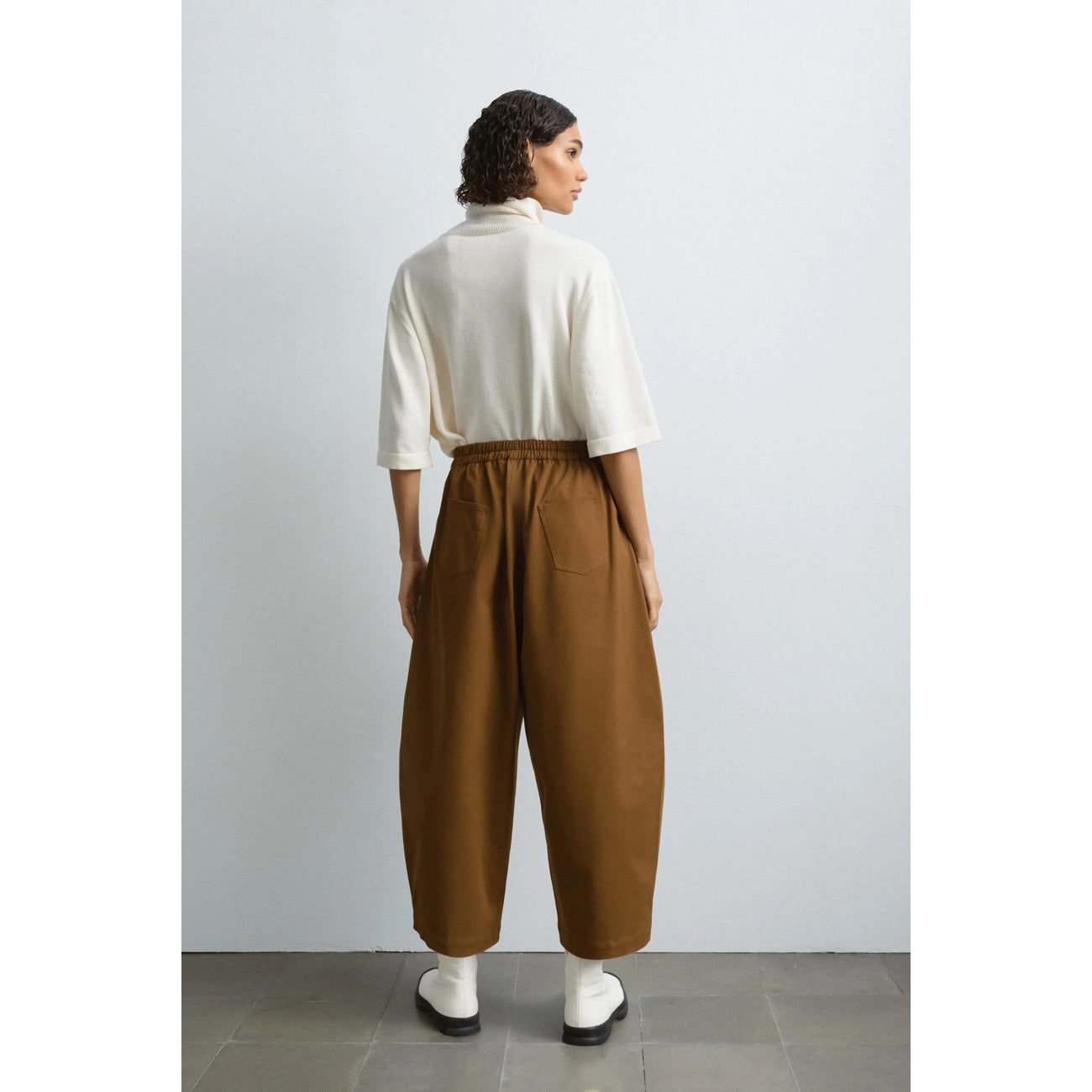 curved pants in toffee
