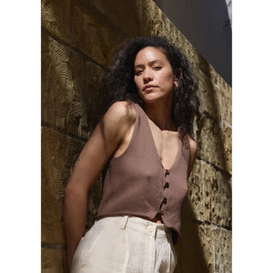 clio vest in cocoa