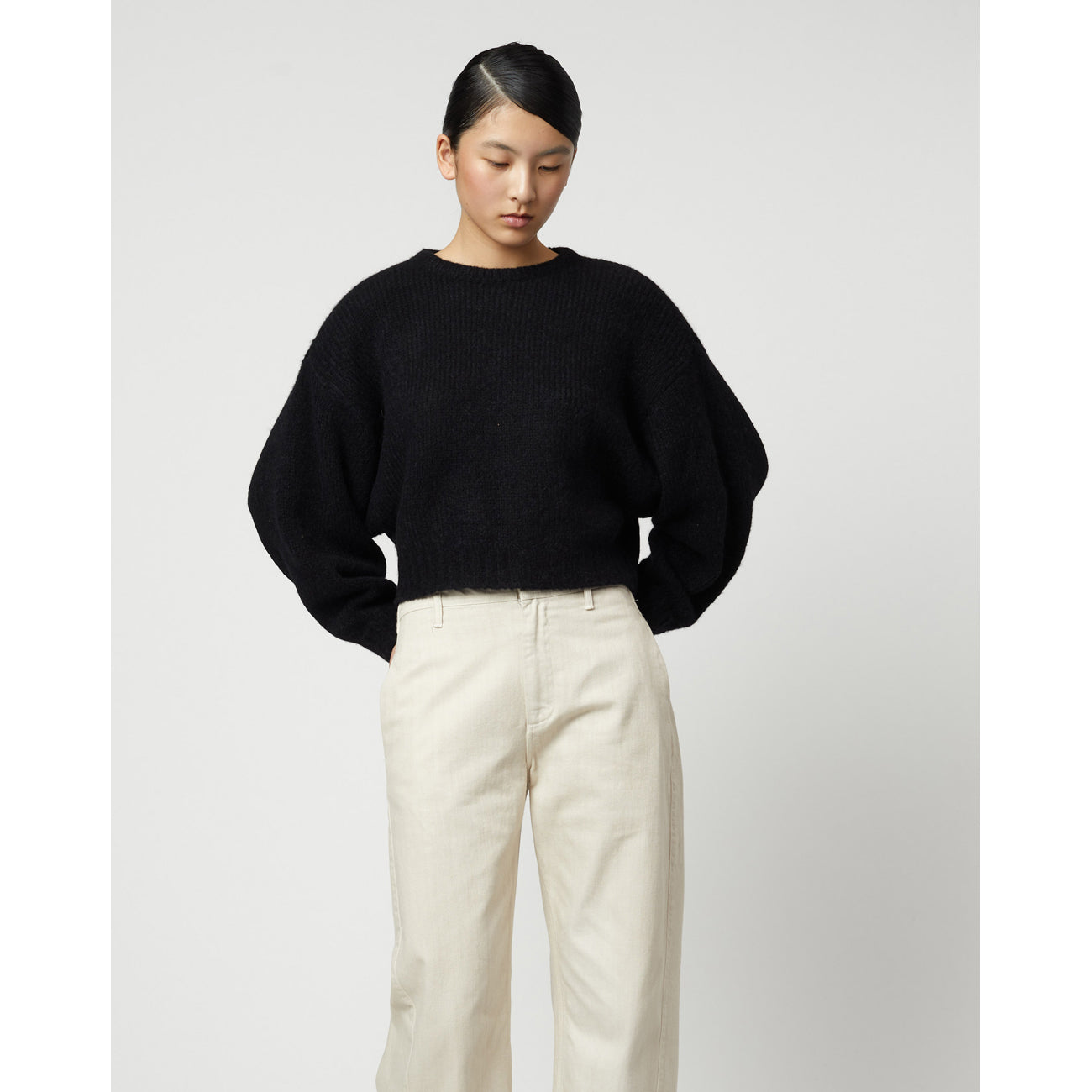 balloon sleeve sweater in black