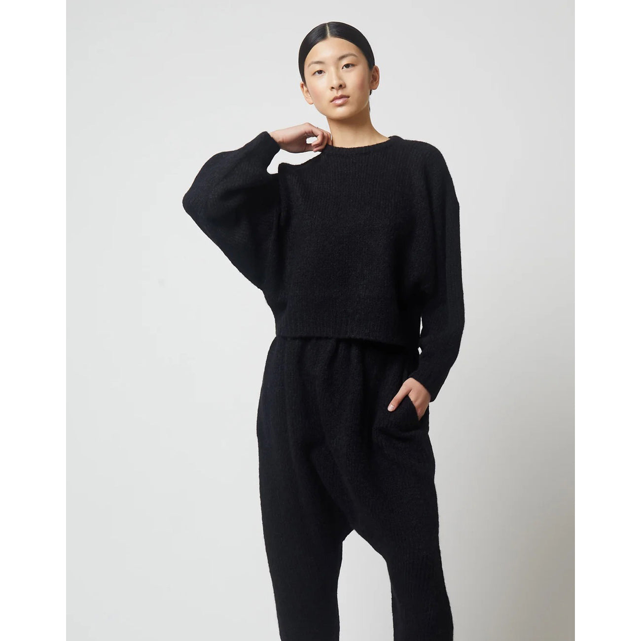 balloon sleeve sweater in black