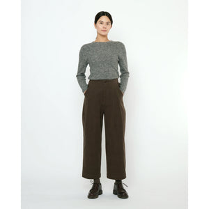 pleated trouser in taupe brown