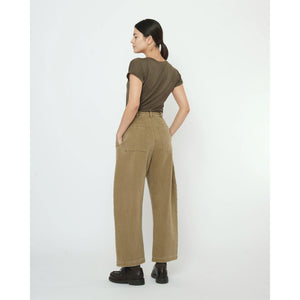 tailored curve legged trouser in kelp