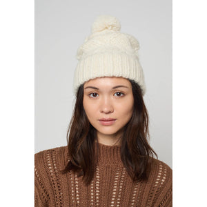 beanie entrelac in all cream