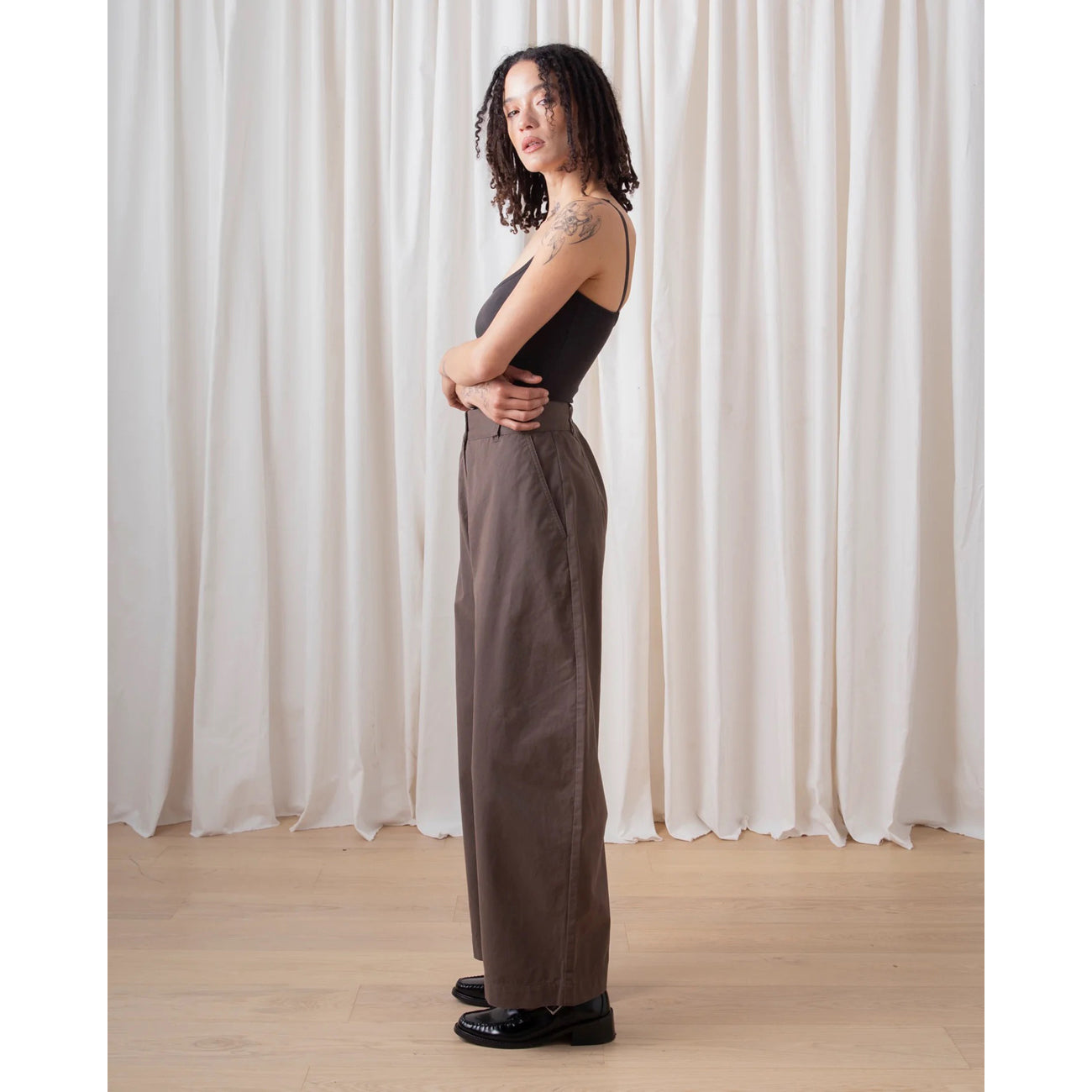 loose barrel pant in deep moss