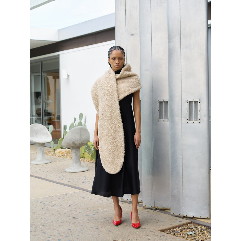 fur-free fur stole in light beige