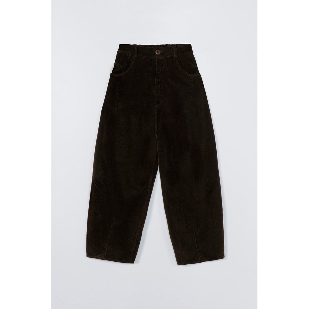 corduroy baggy pants in brown