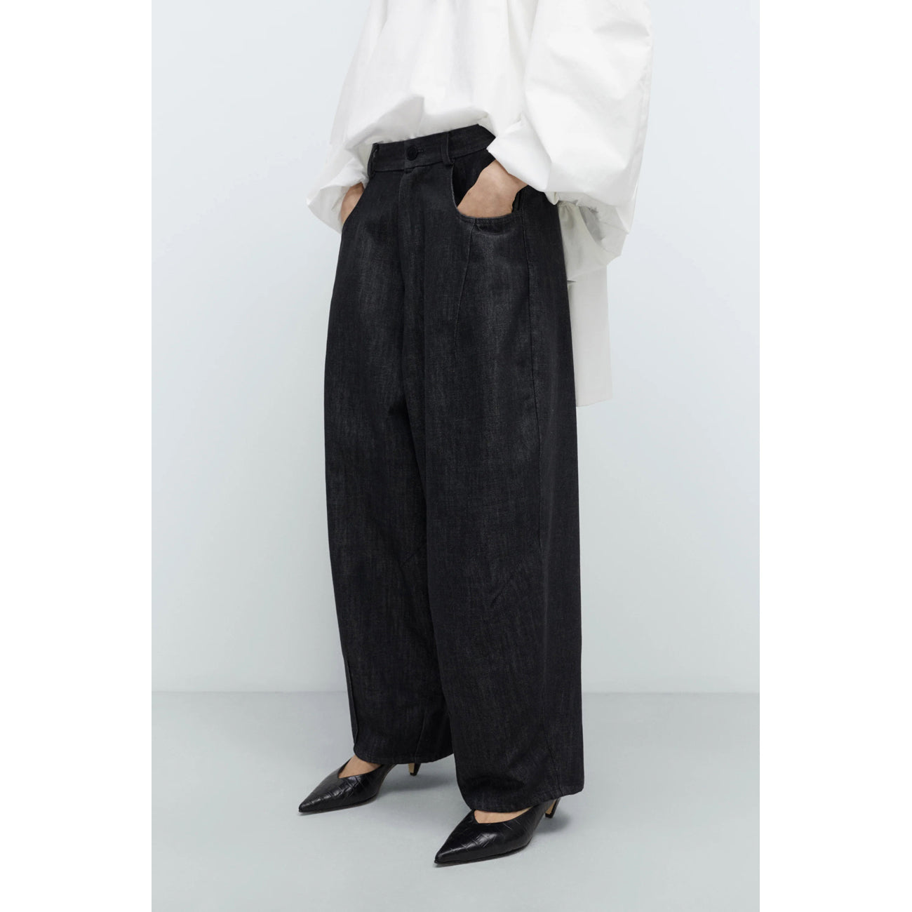 denim baggy pants in black