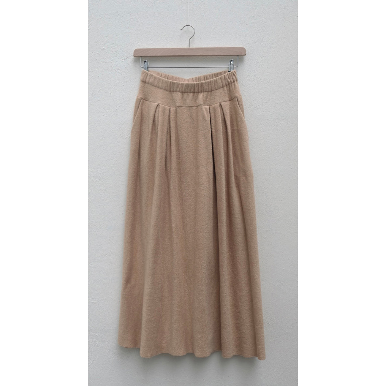 oblong fleece skirt in sand