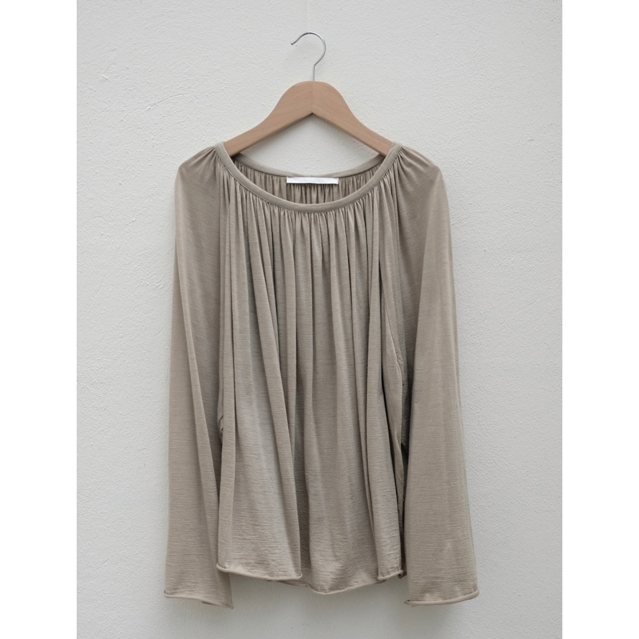 oranda gathered top in beige