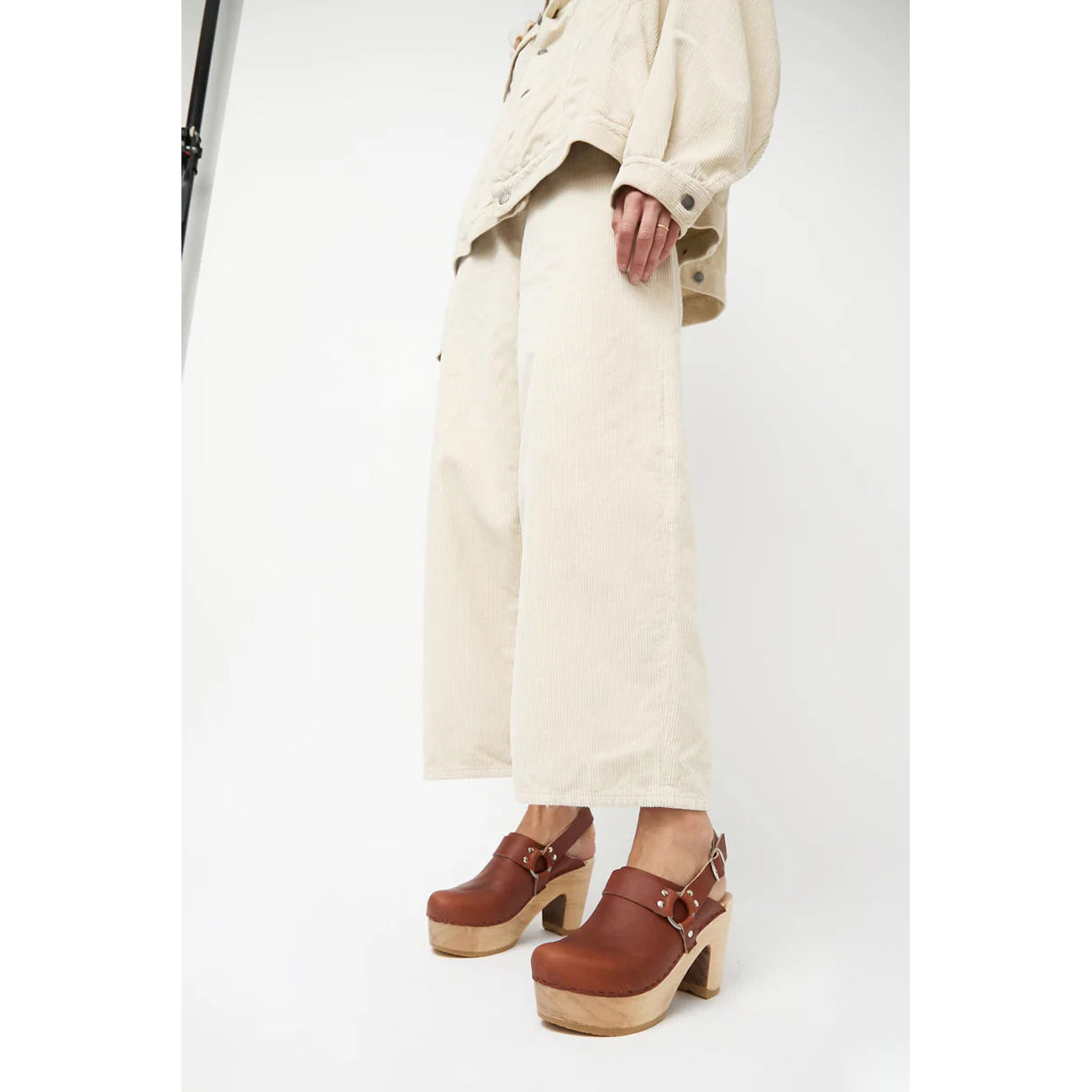 hugo clog in bourbon