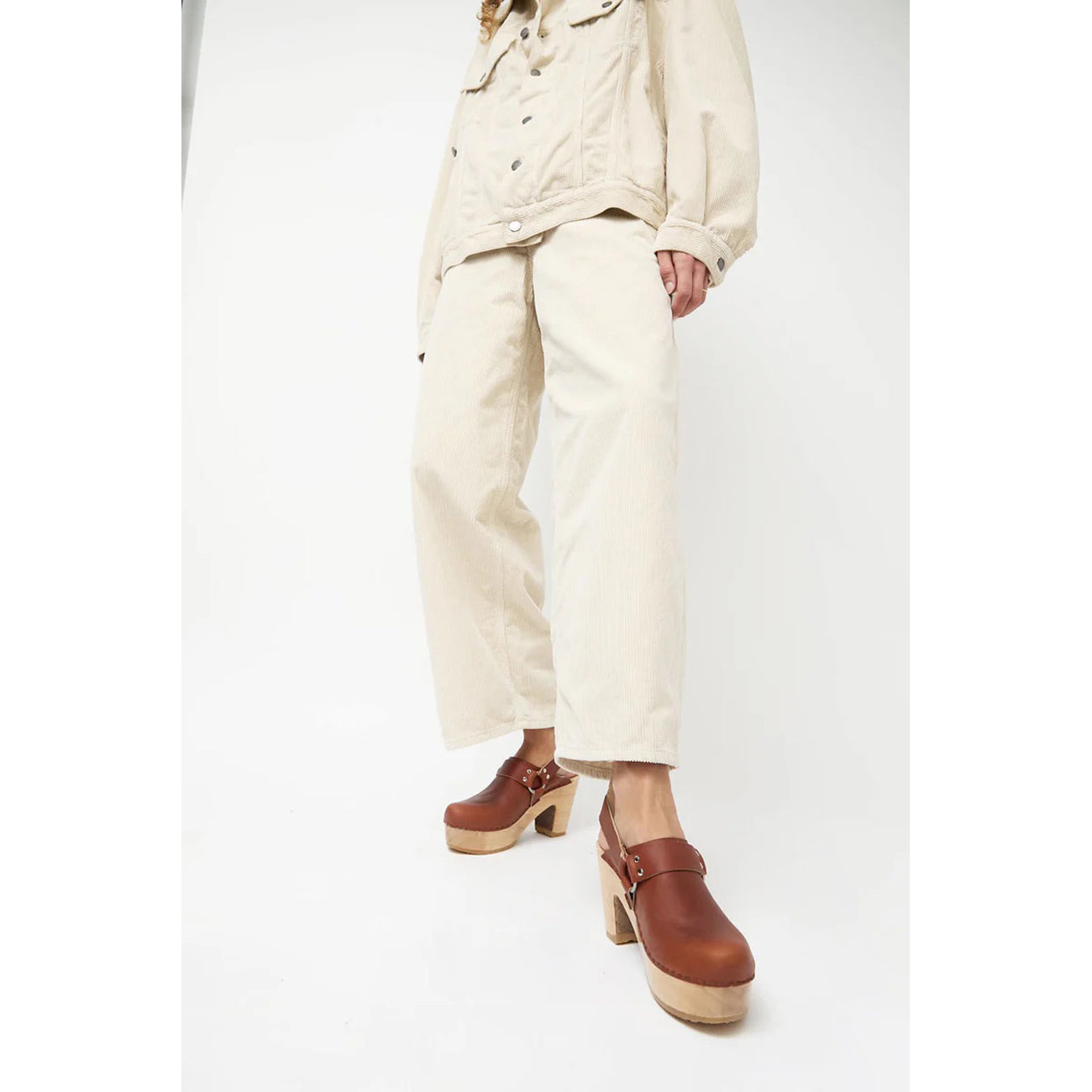 hugo clog in bourbon