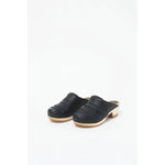 kiltie clog in indigo