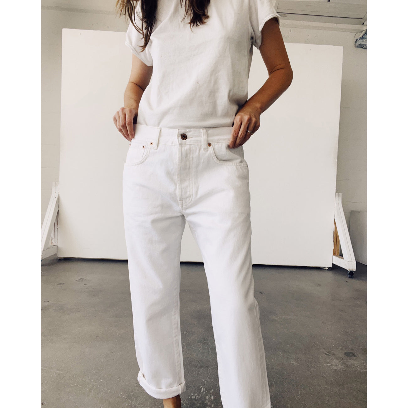 the loose crop in white