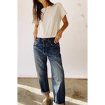 the loose crop selvedge in reed