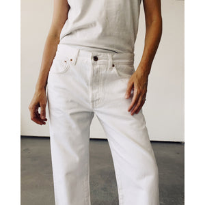 the loose crop in white