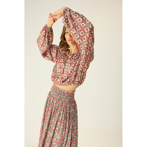 amelia top in spanish tile almond