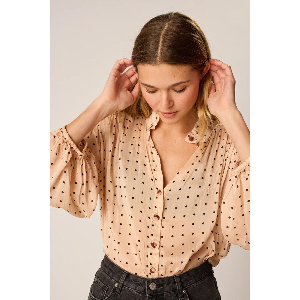 iris top in polka dot creama