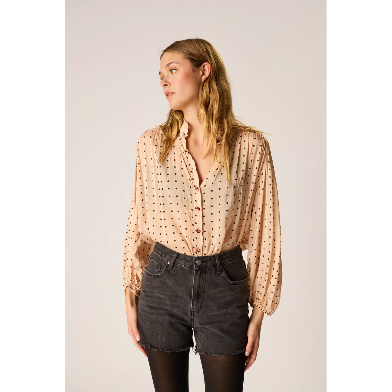 iris top in polka dot creama