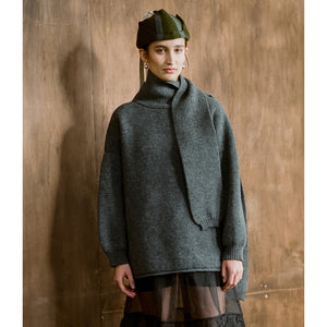 merino wrap neck pullover in slate