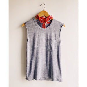 the muscle tee in p.e. Grey