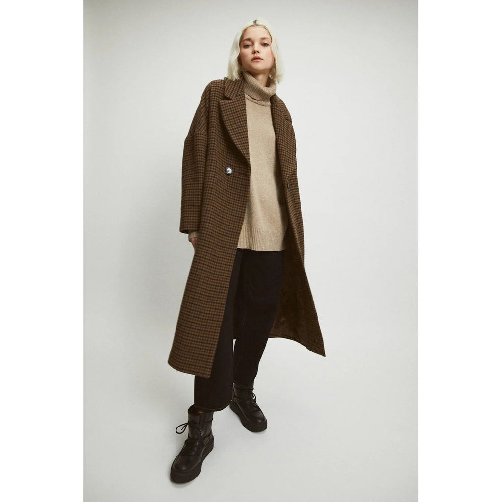 cedar coat in checkered