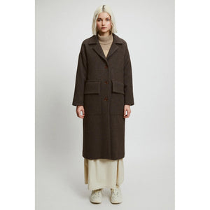 wesley coat in brown