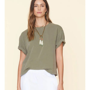 palmer tee in dune green