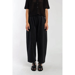 barrel pant in faded black