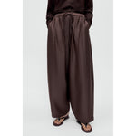 maxi pants in brown