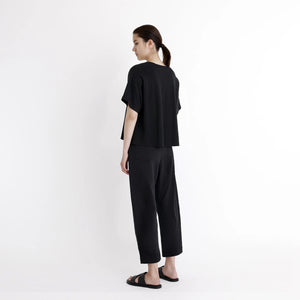 curve leg trouser in black