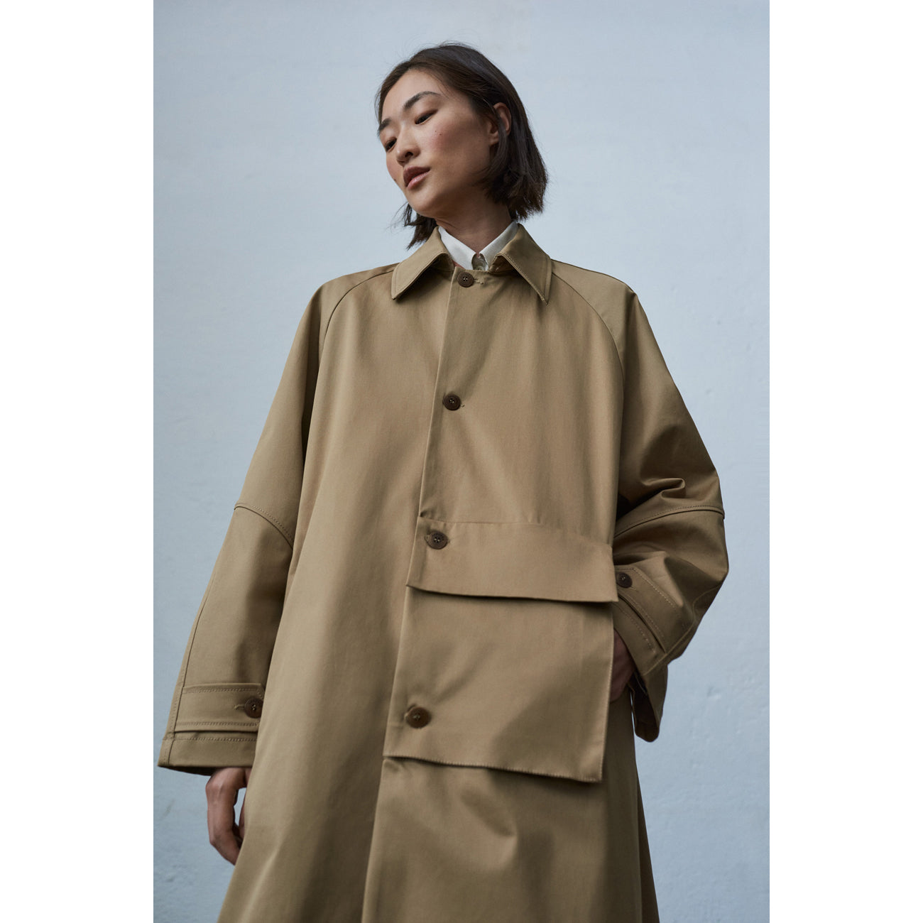 front pocket trench in camel