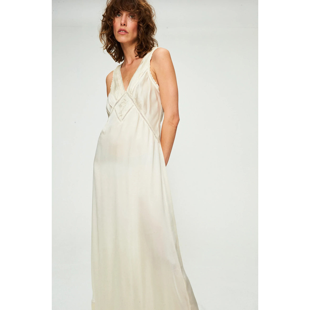 primrose slip dress in oyster