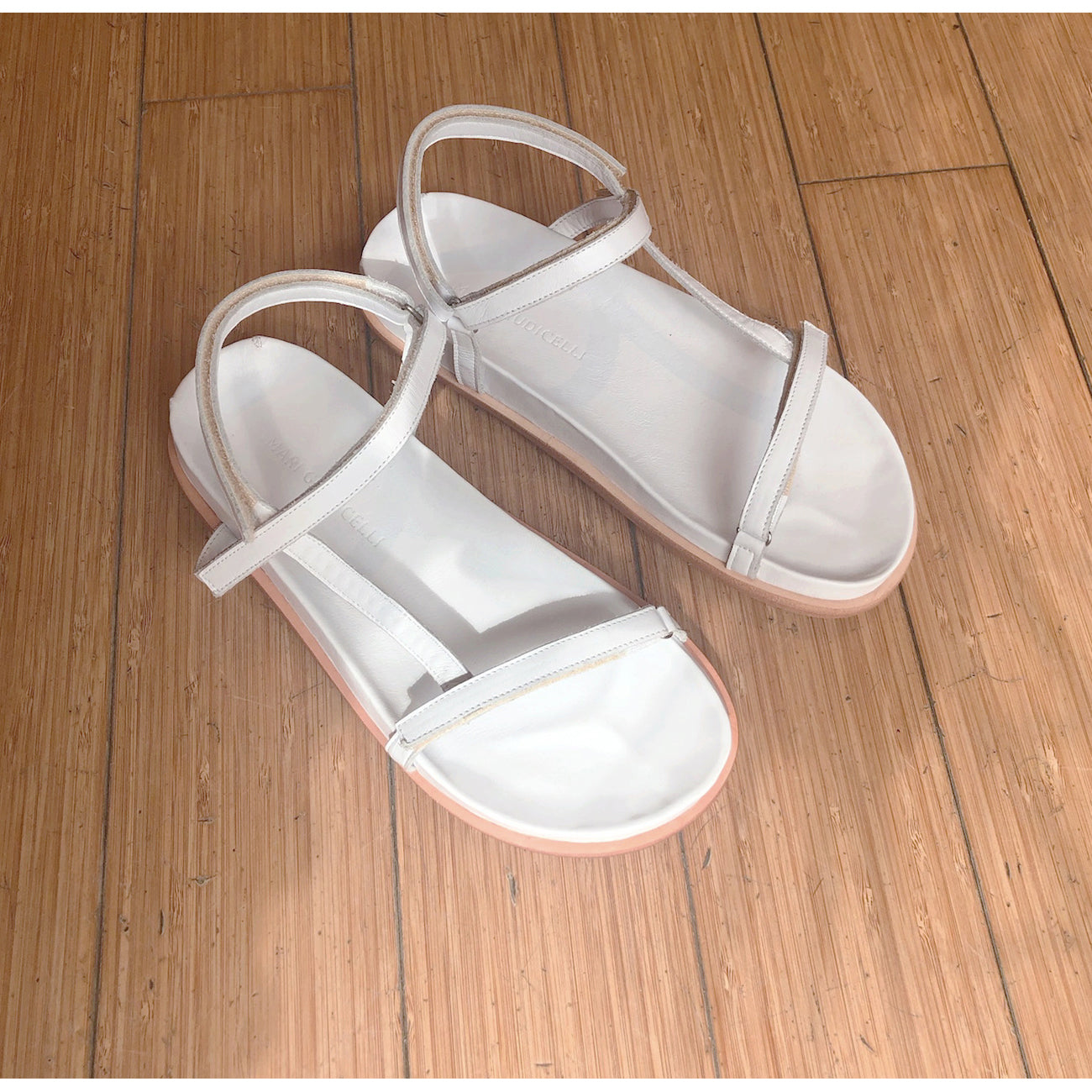 isabel sandal in white