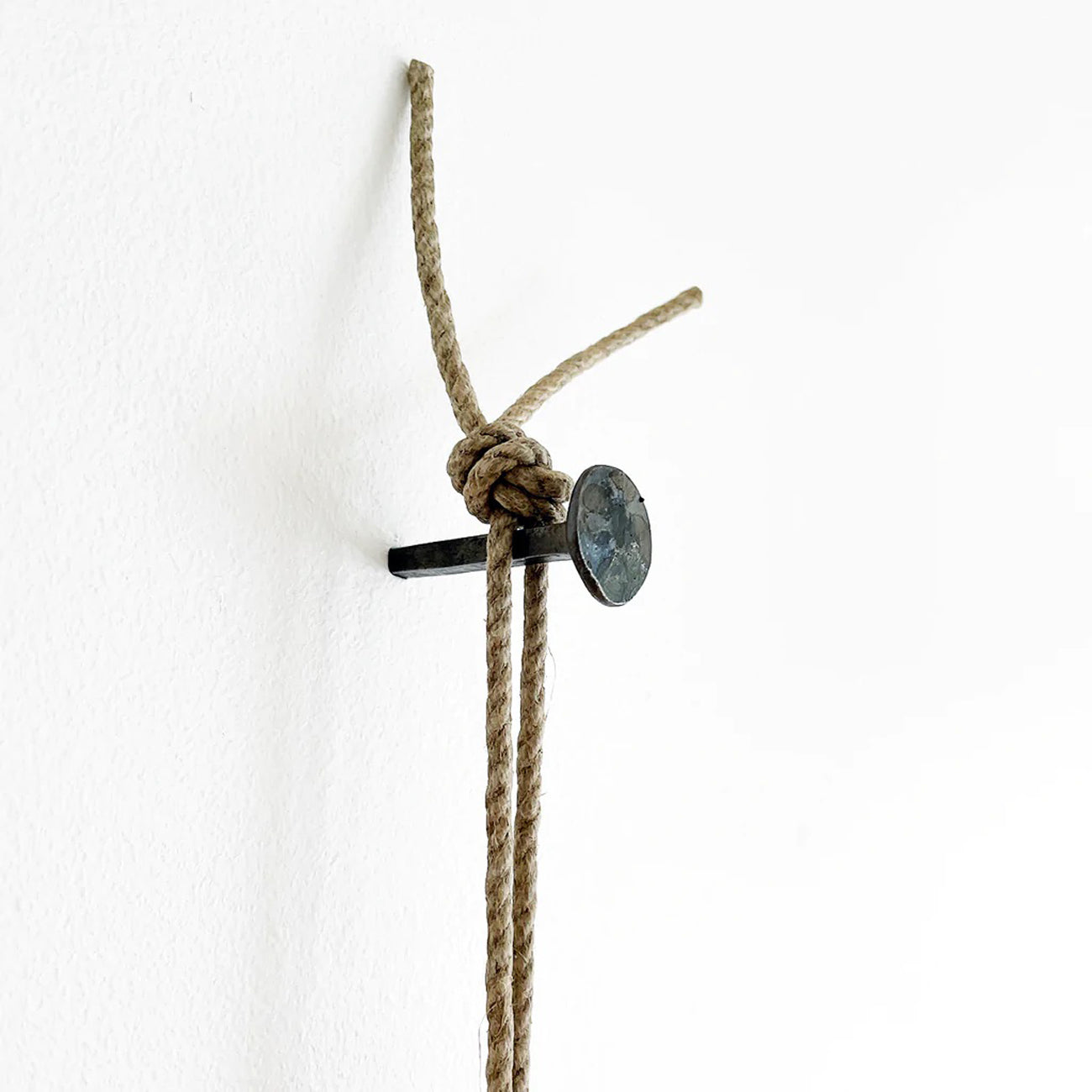 Mquan Hardware: Iron Nail Wall Mount – a case of you
