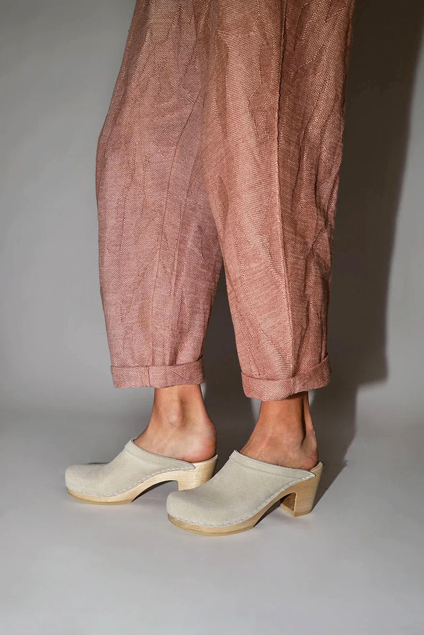 old school clog on high heel in chalk suede