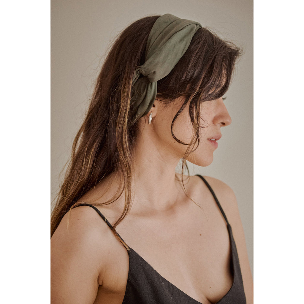 1930's bandana in kelp