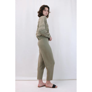 knit trouser in faded olive
