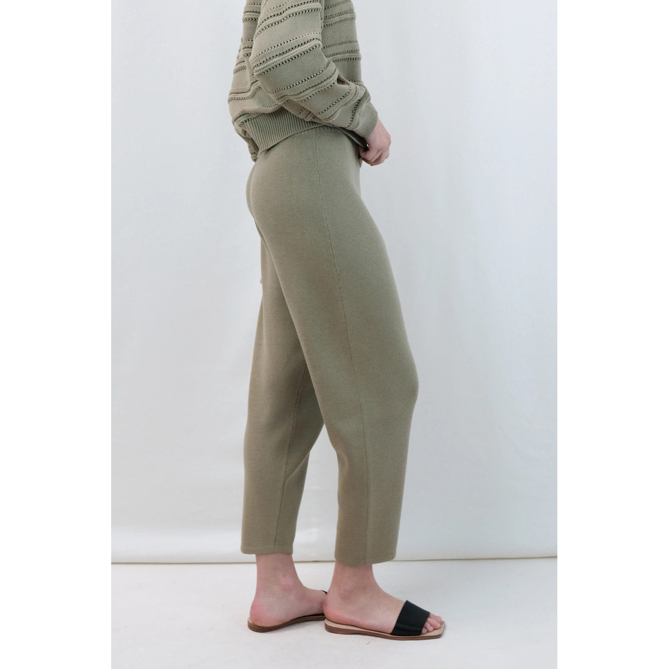 knit trouser in faded olive