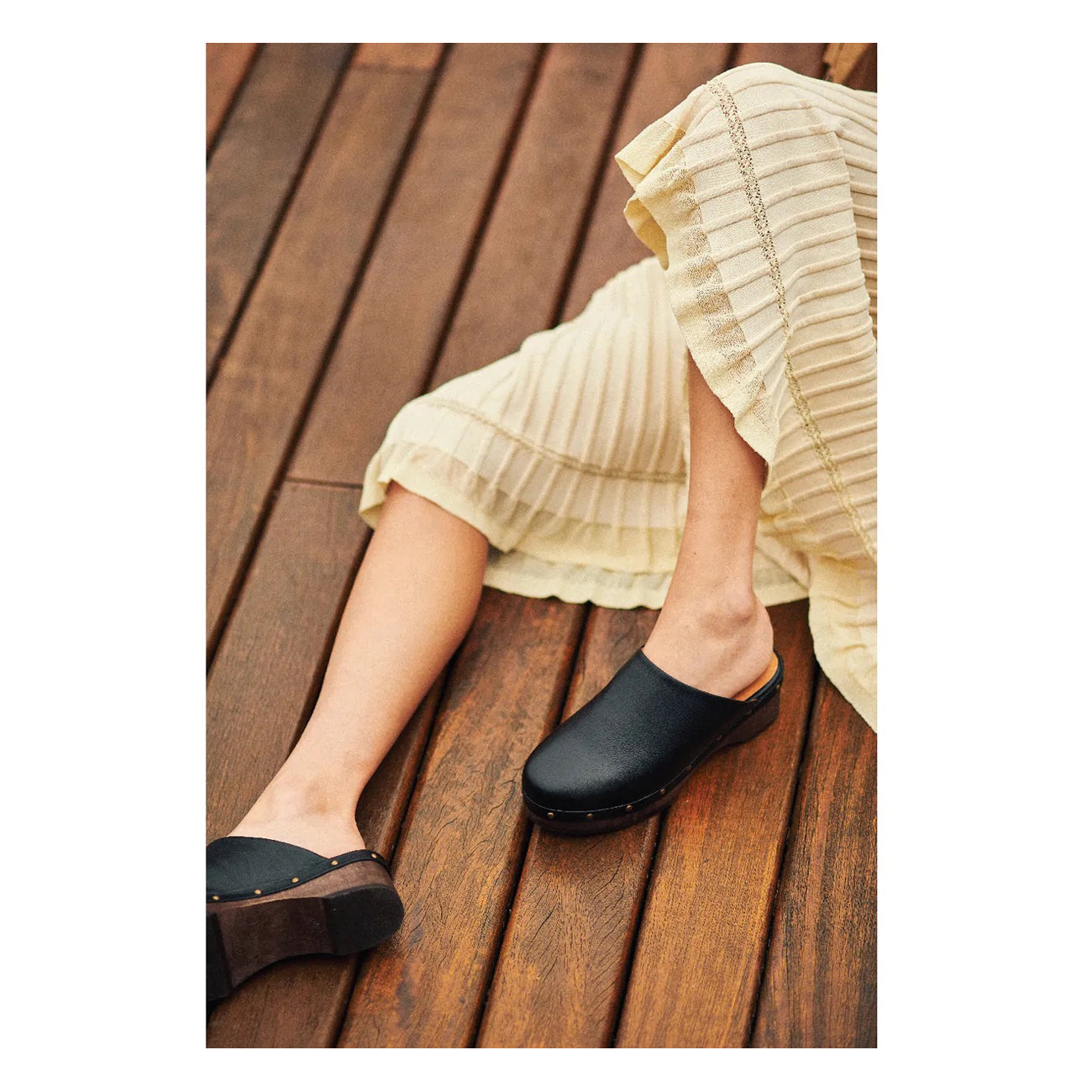 urca clog in belugo black